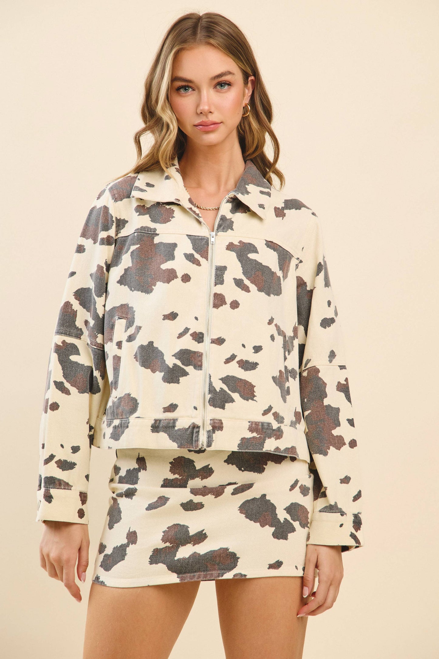 TCEC Cow Print Front Zip Up Cropped Jacket