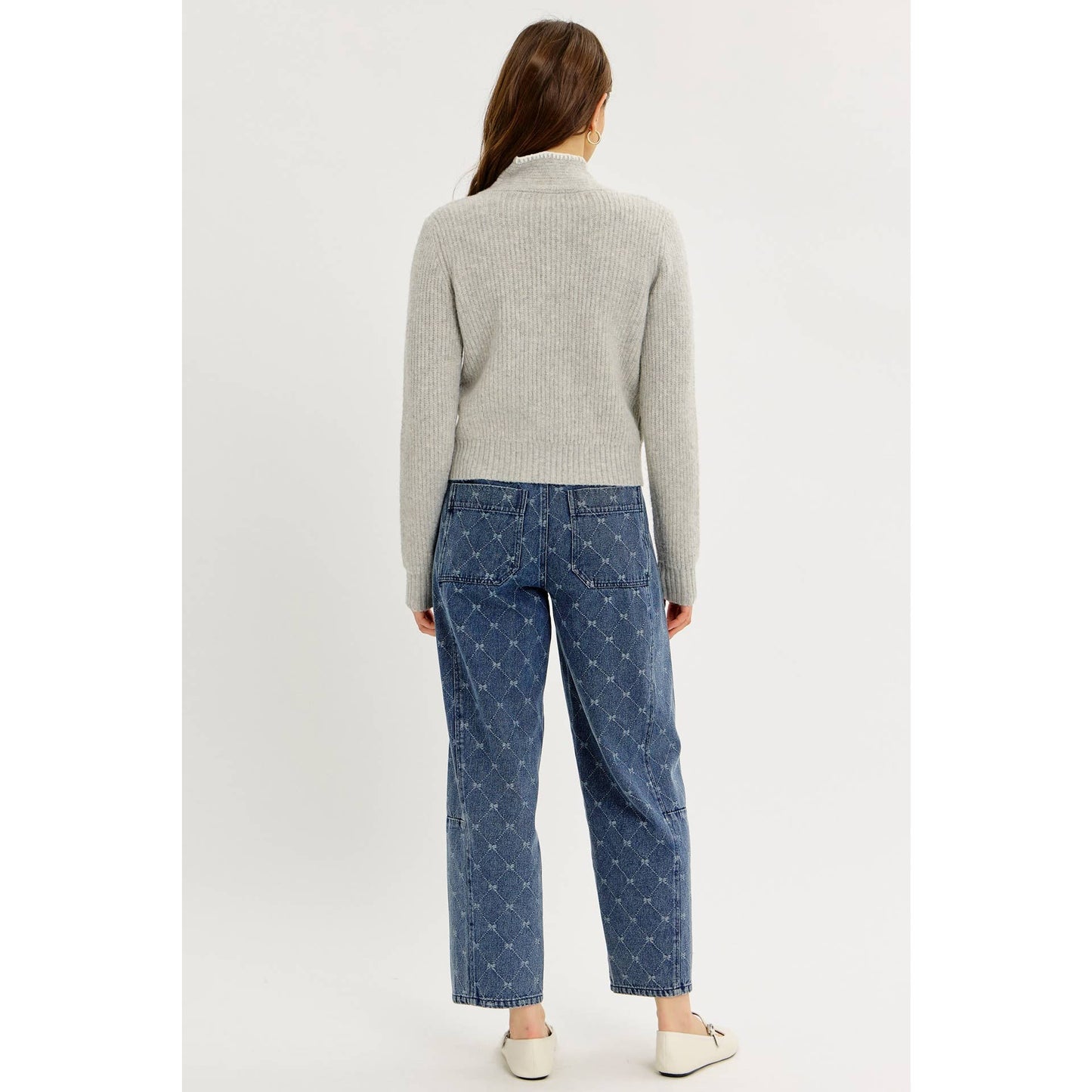 idem ditto - ELEVATED WASHED DENIM BARREL PANTS IN BOW-TEXTURED DETAIL