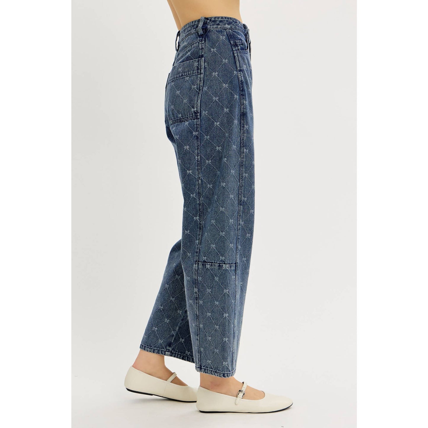 idem ditto - ELEVATED WASHED DENIM BARREL PANTS IN BOW-TEXTURED DETAIL