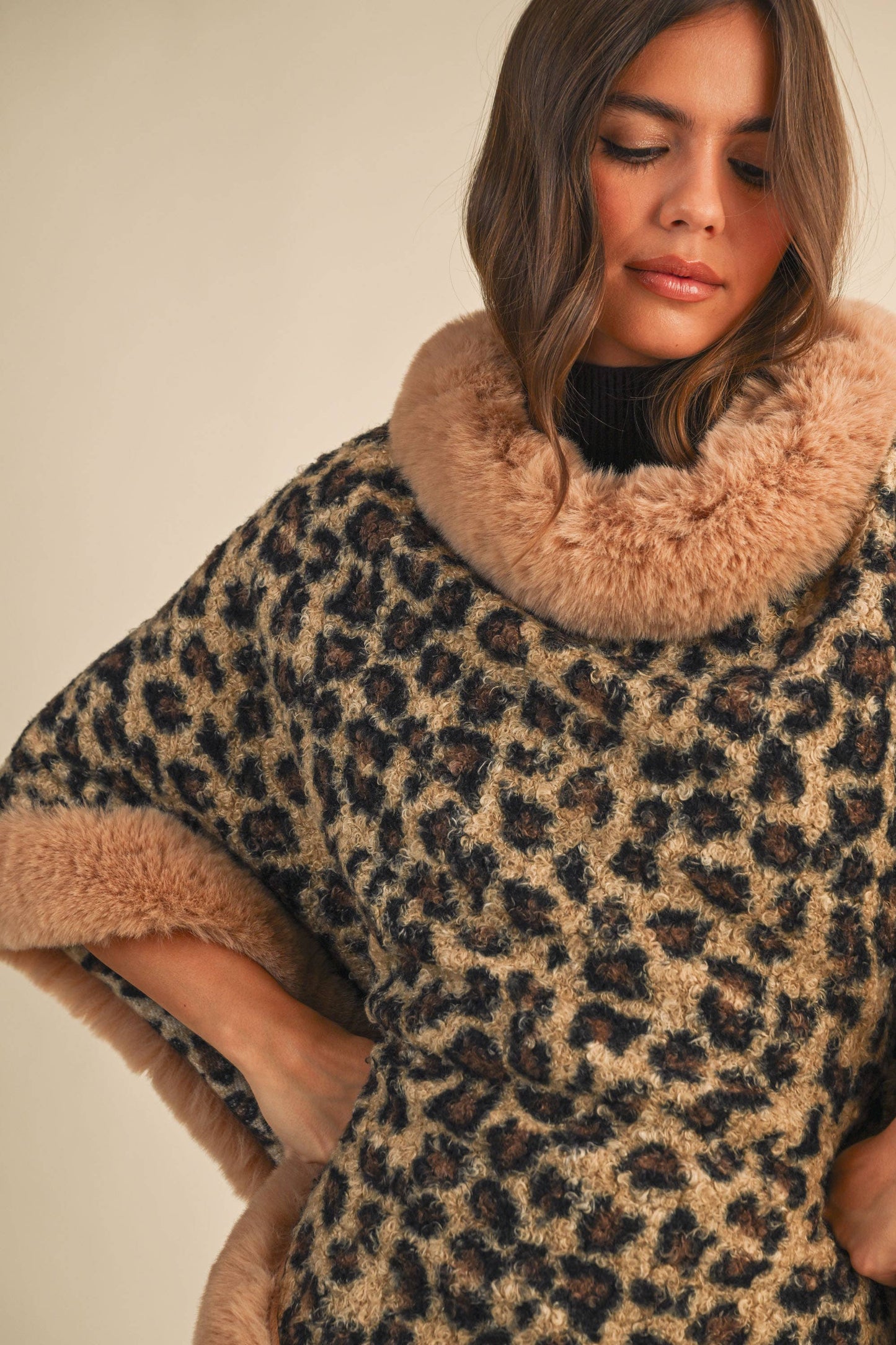 FAUX FUR LEOPARD PRINTED PONCHO- LOVE