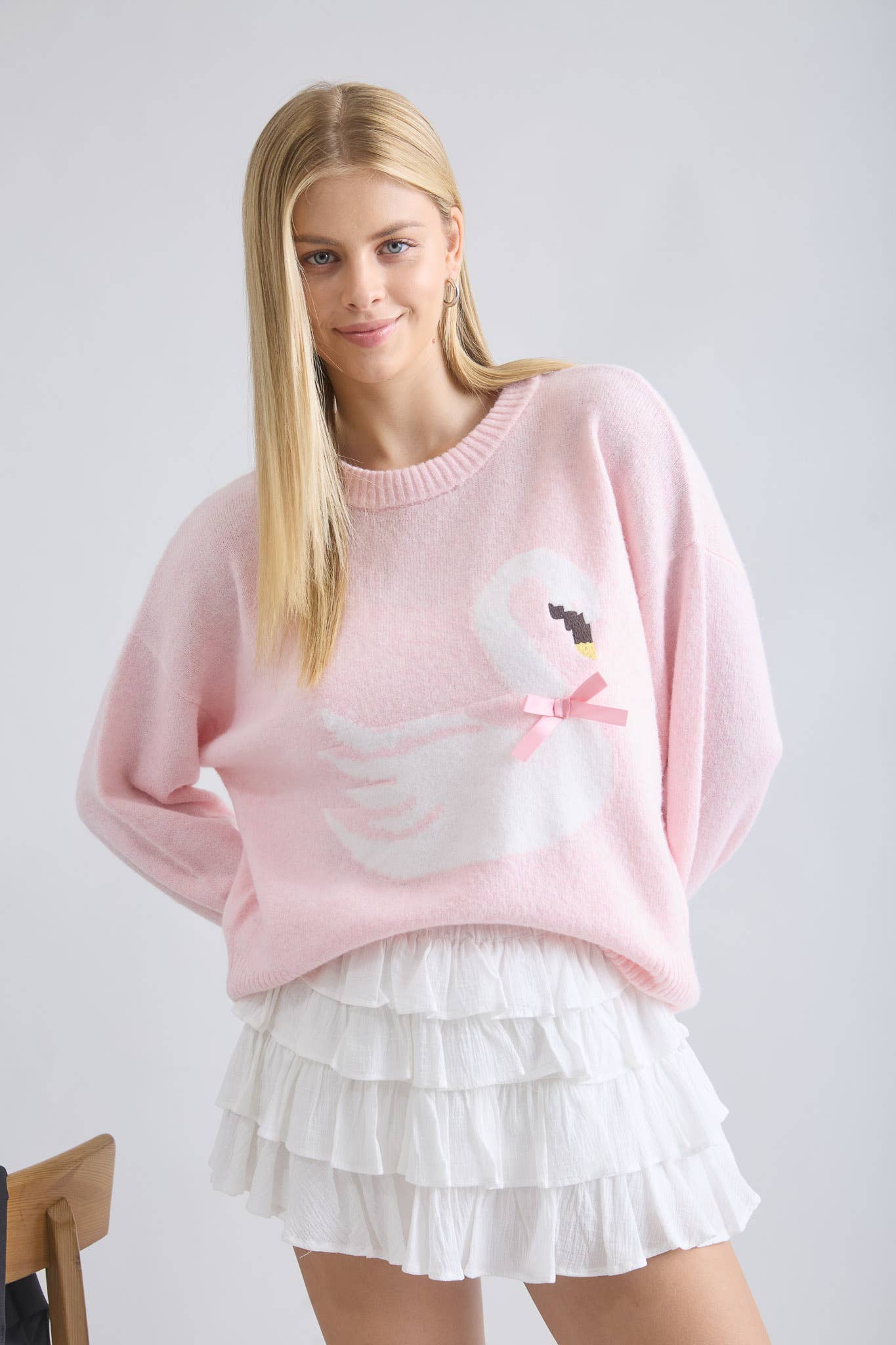 The Workshop Studio - SWAN BOW MOTIF KNIT PULLOVER SWEATER