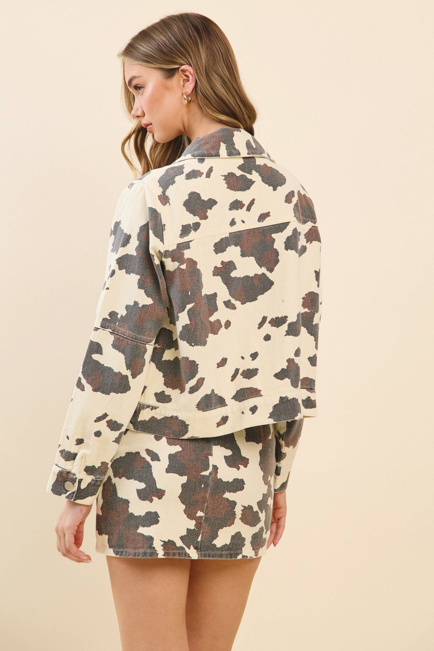 TCEC Cow Print Front Zip Up Cropped Jacket