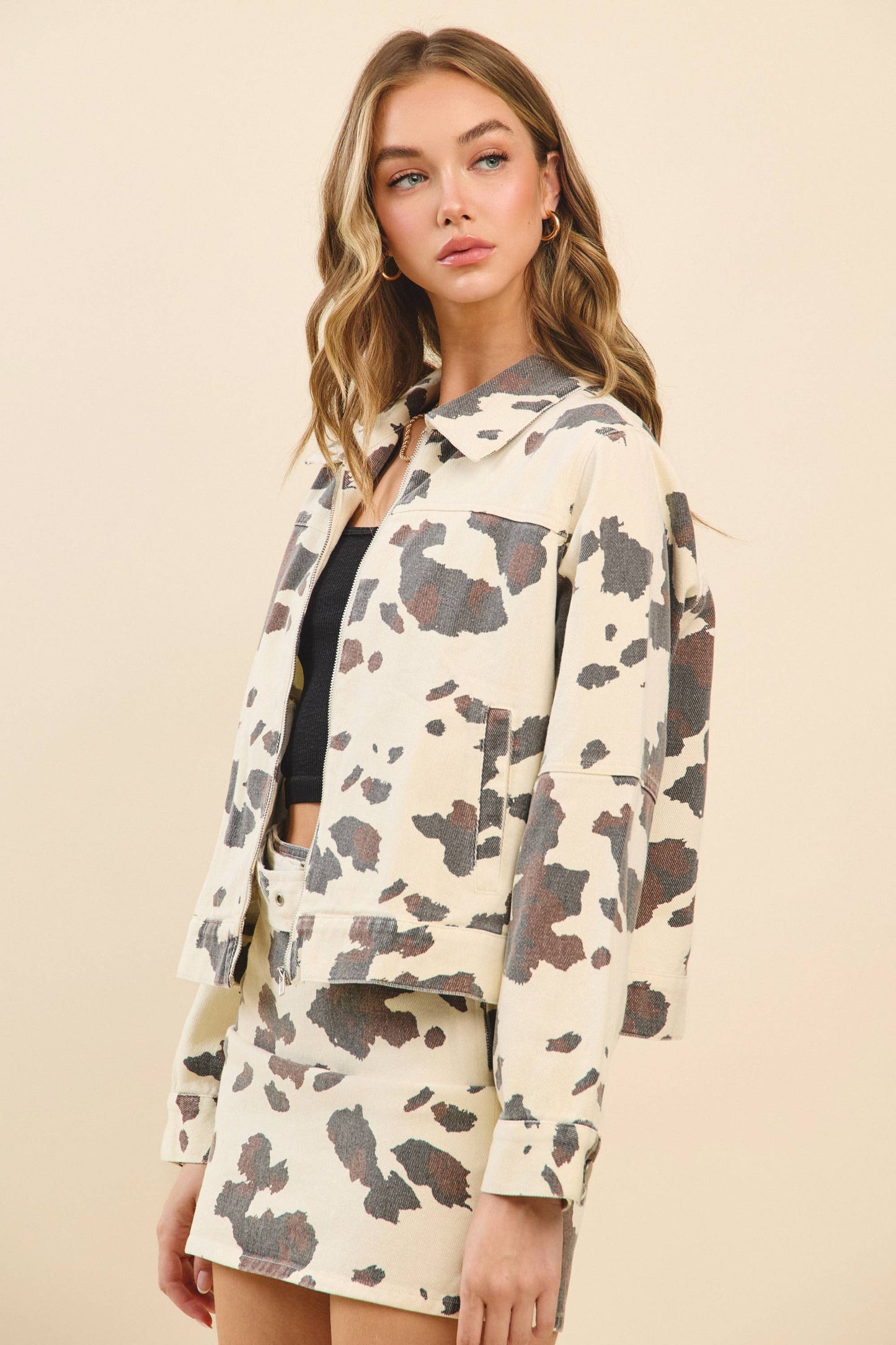 TCEC Cow Print Front Zip Up Cropped Jacket