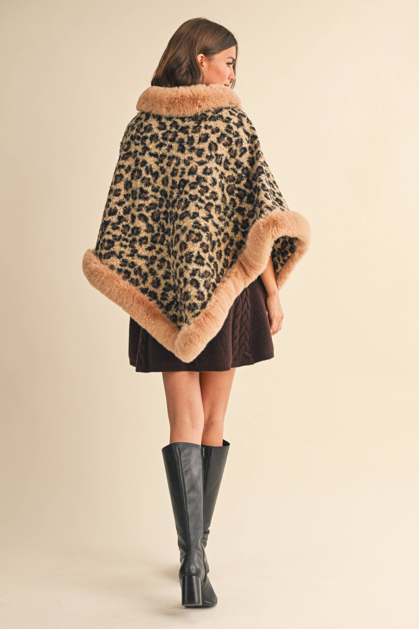 FAUX FUR LEOPARD PRINTED PONCHO- LOVE